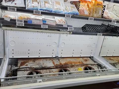 함평 하나로마트 대동점 설치 전 청소 과정